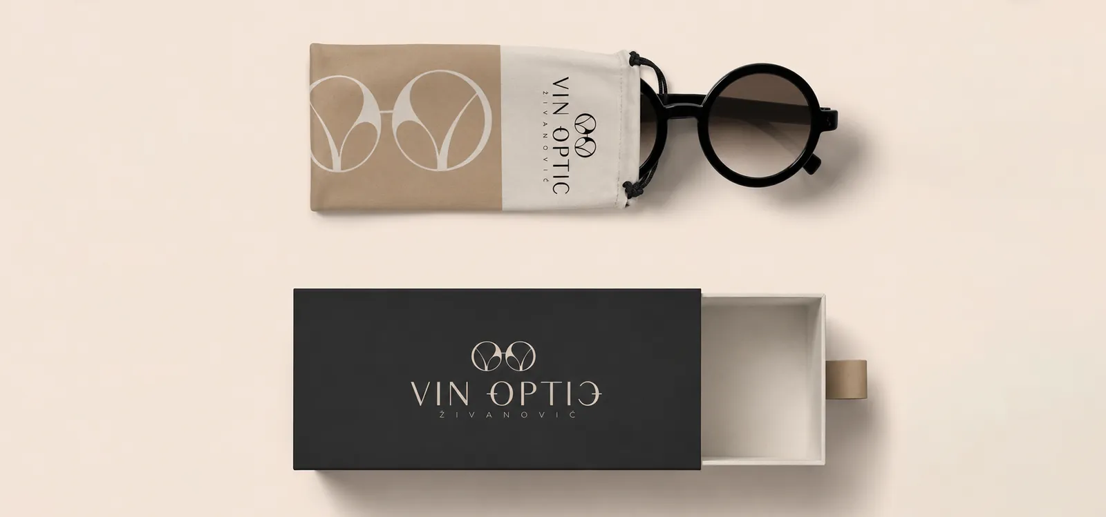Vin Optic packaging with glasses